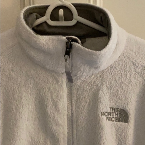 Women's Northface Fleece Jacket - Picture 2 of 6